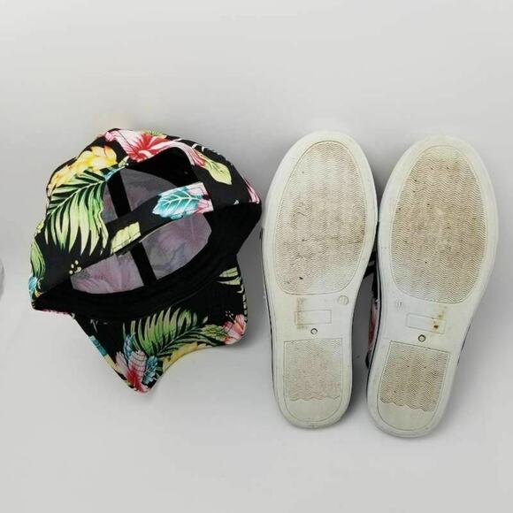 Sole Mates Floral Multicolor Lace Up Canvas Sneakers Size 10 without the hat - Picture 4 of 12